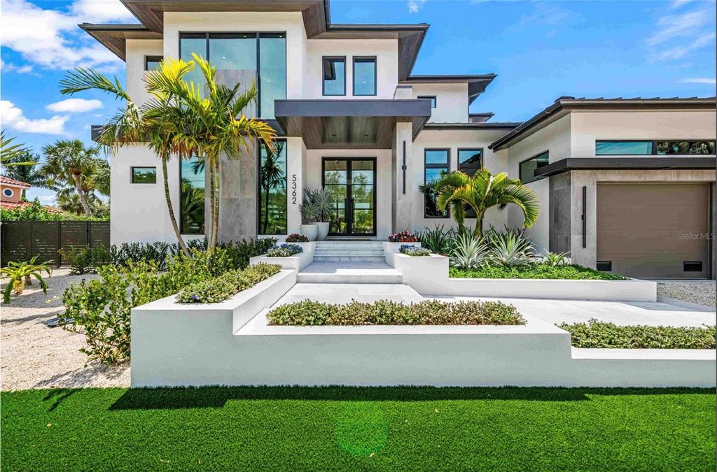 Photo of 7233 Pine Needle Road, Sarasota, FL 34242 (MLS # A4673688)