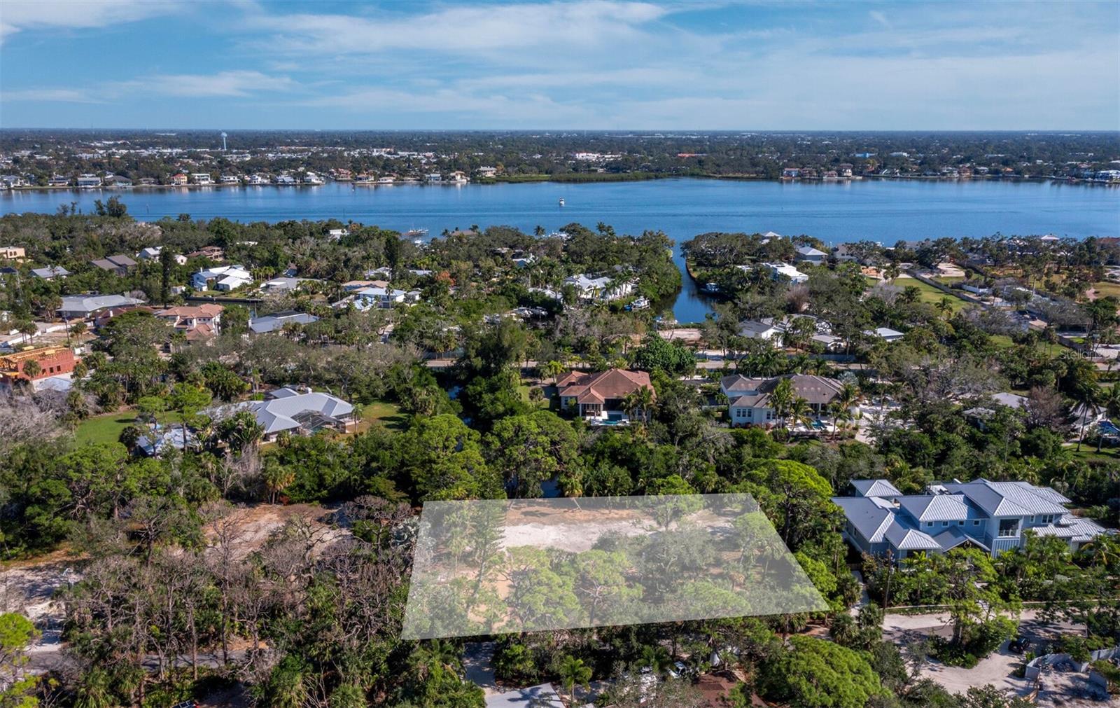 SIESTA PROPERTIES INC - Land