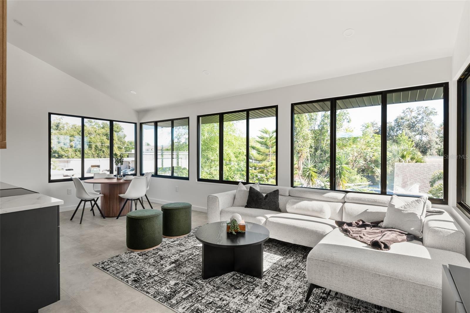 MAGNOLIA GARDENS SUB - Residential