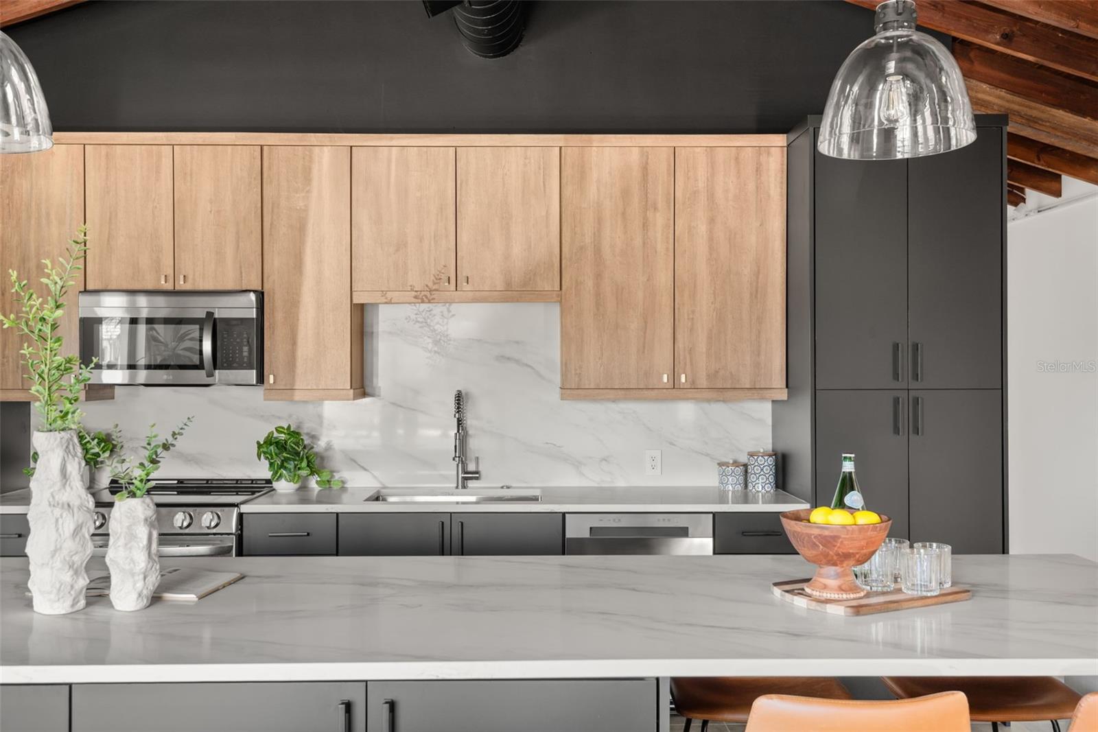 MAGNOLIA GARDENS SUB - Residential