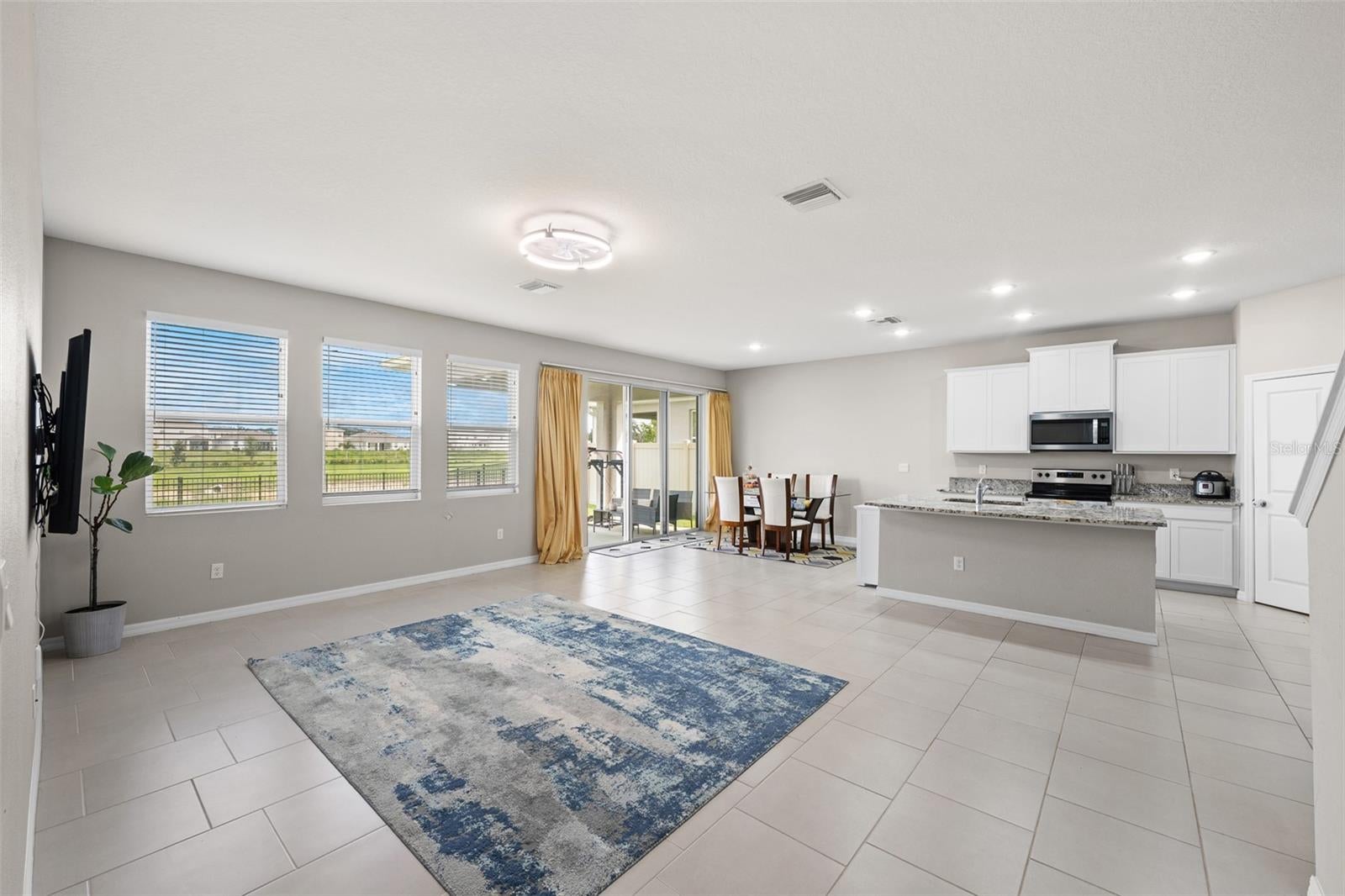 33503 FIELD MAPLE LOOP