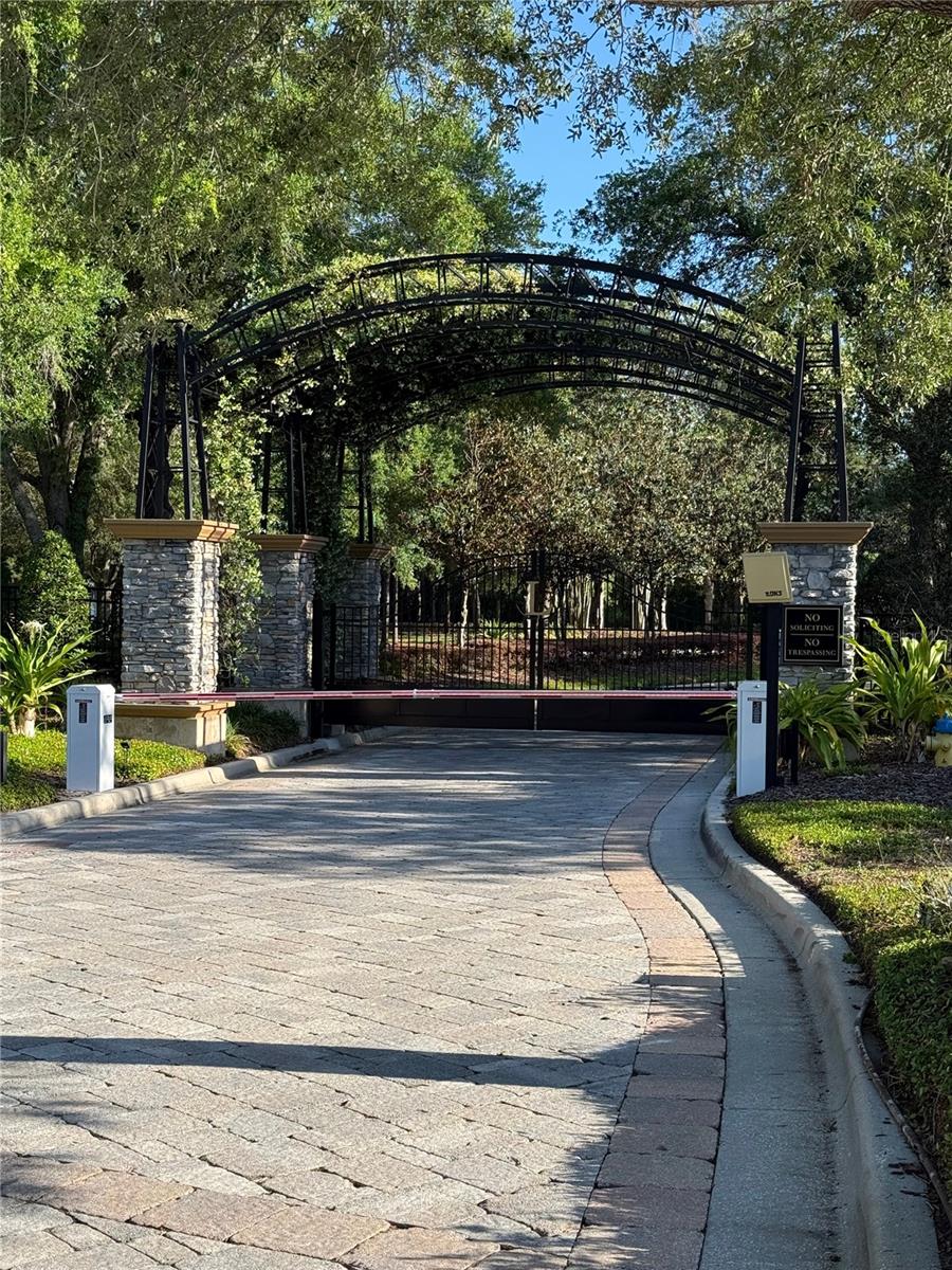 LADERA - Residential