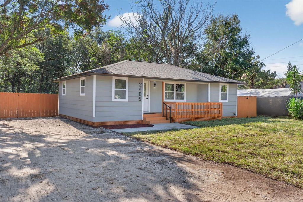 Photo of 2409 Garbelia Avenue, Orlando, FL 32817 (MLS # O6362011)