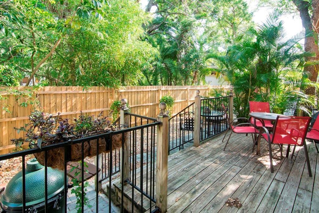 HANSEN MANOR TWNHMS - Residential