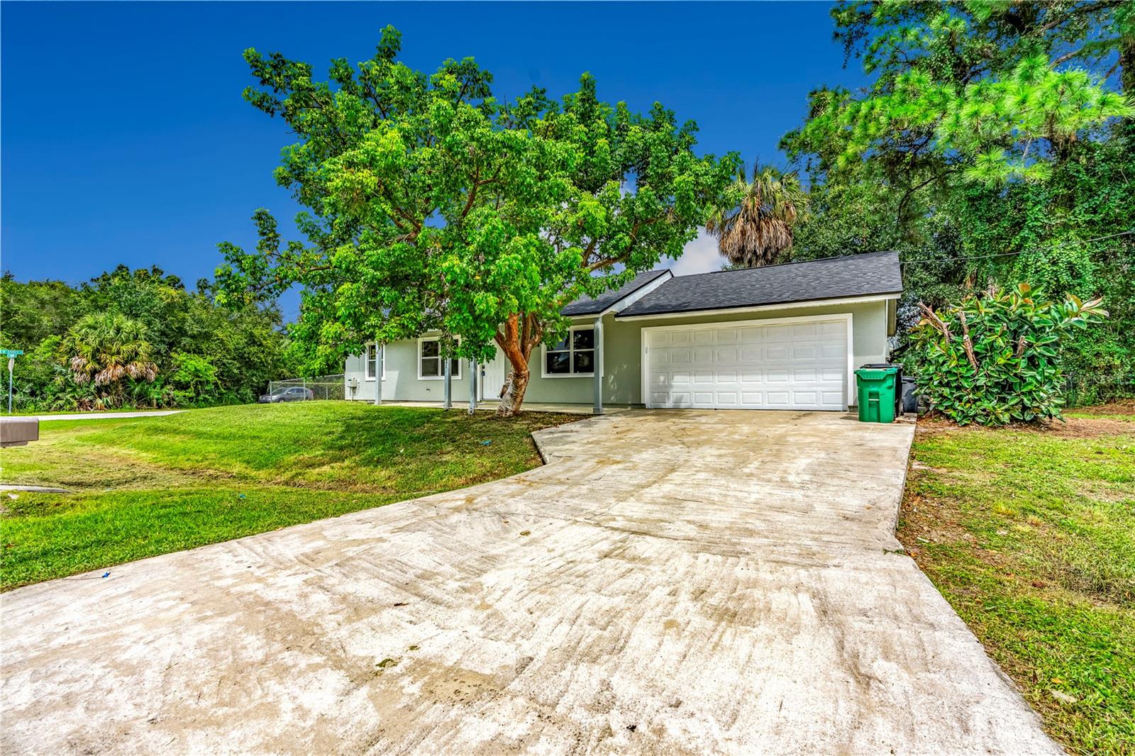 1131 SW LONDON LANE