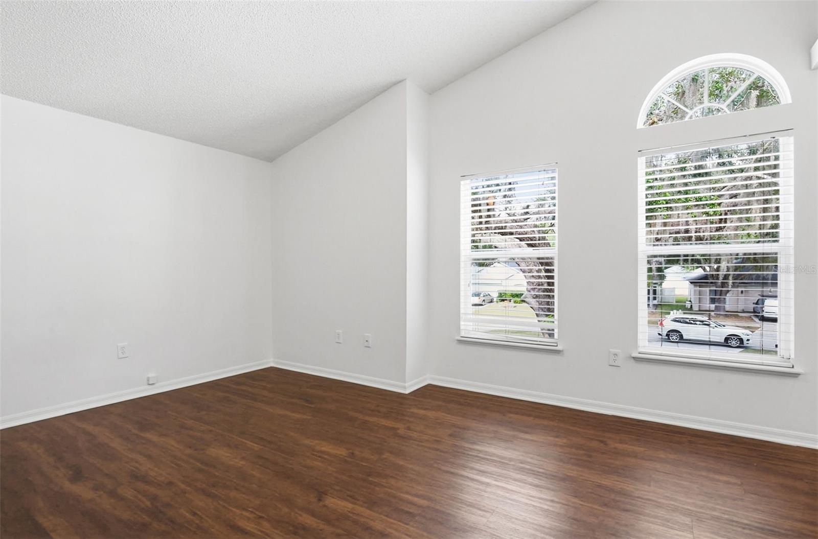 PINE RIDGE - Residential