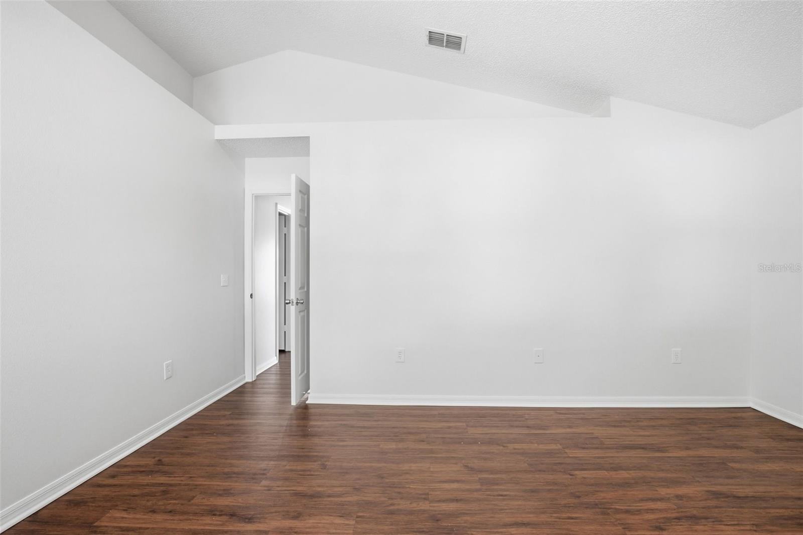 PINE RIDGE - Residential