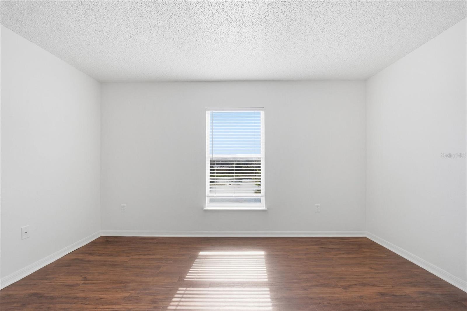 PINE RIDGE - Residential