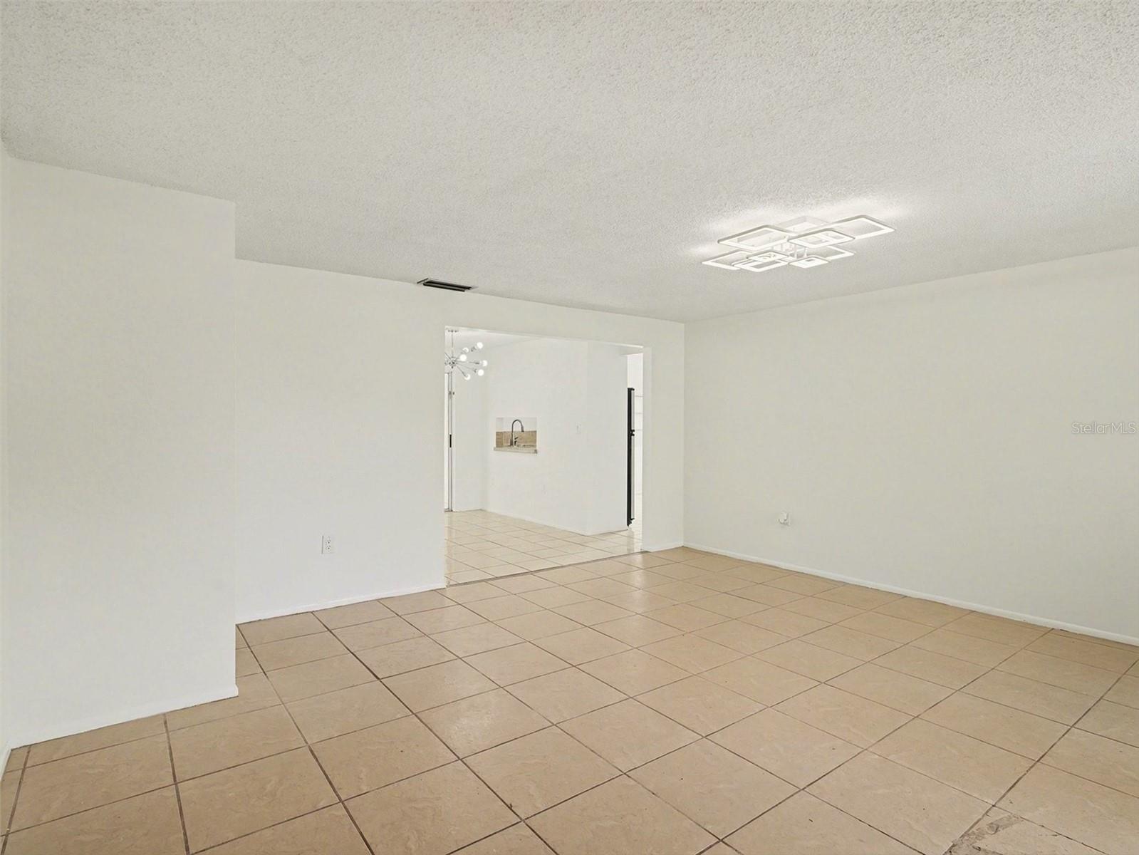 4037 MAVERICK AVENUE