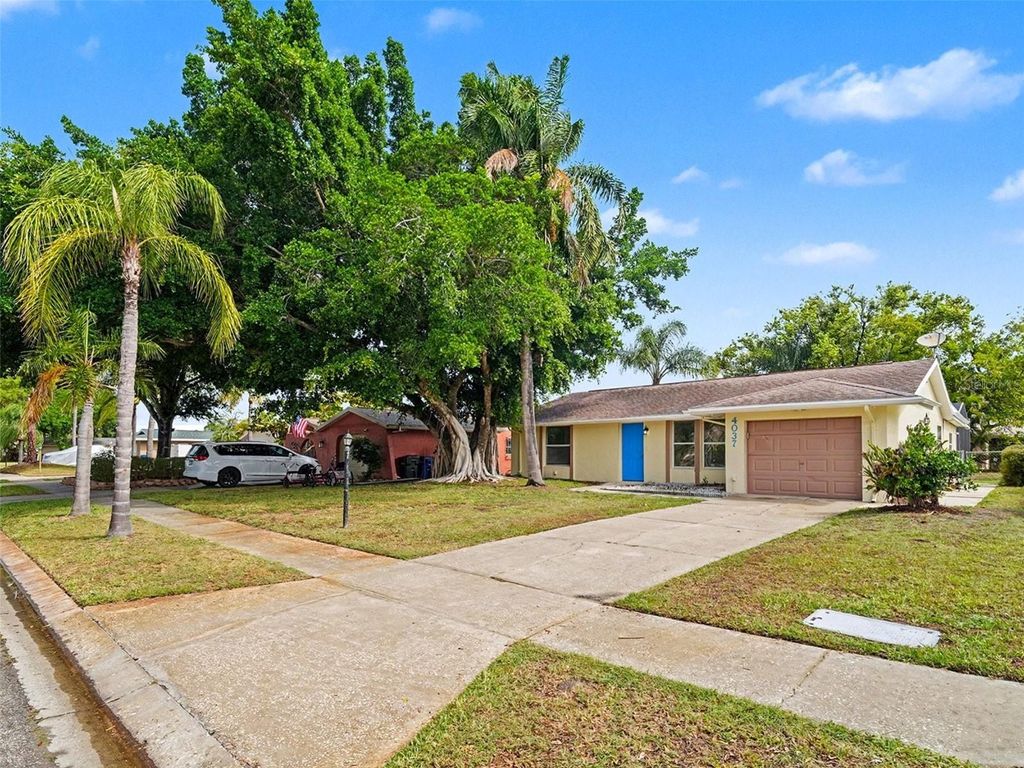Photo of 4037 Maverick Avenue, Sarasota, FL 34233 (MLS # O6397987)