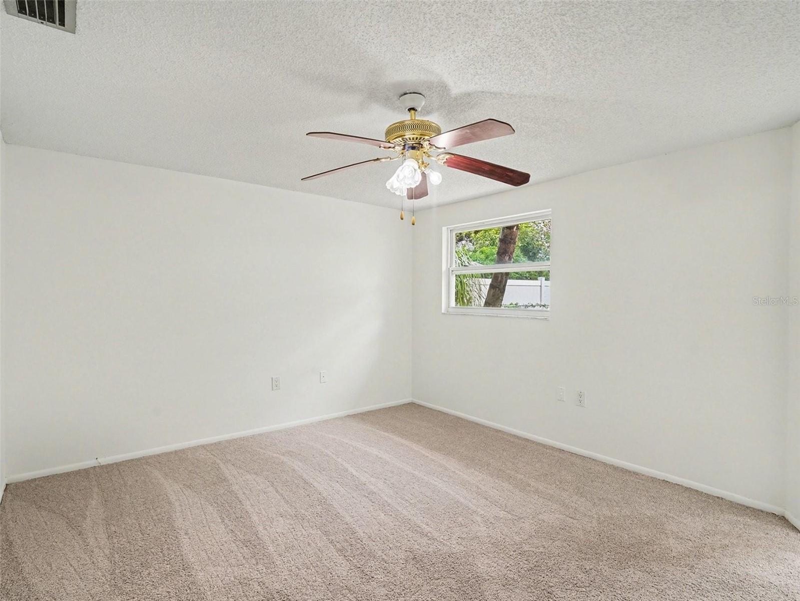 SOUTHRIDGE - Residential