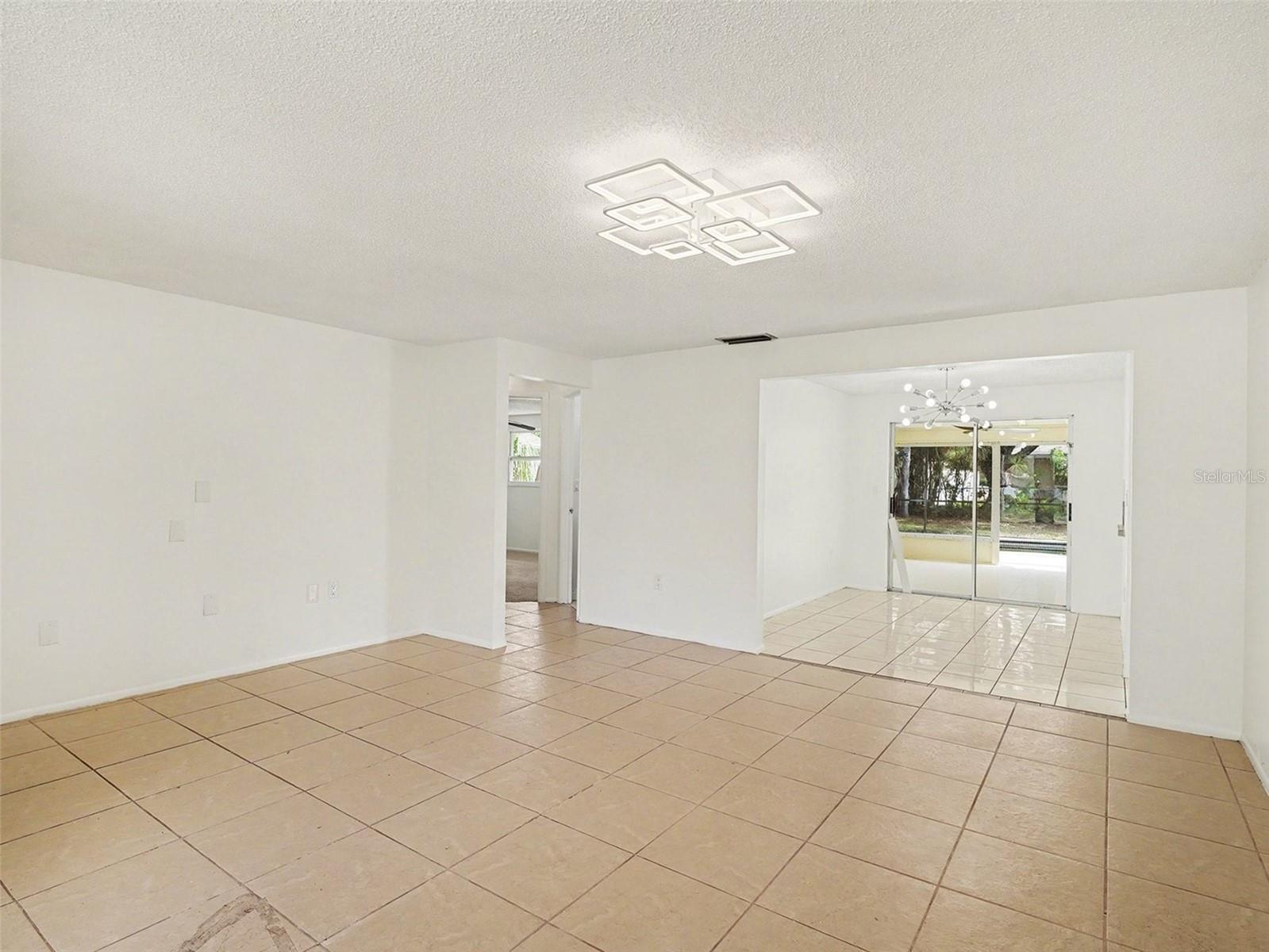 SOUTHRIDGE - Residential