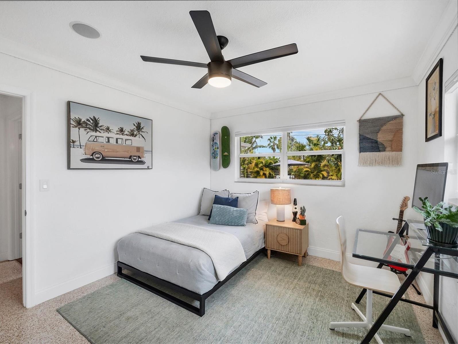 SOUTH GATE - Residential