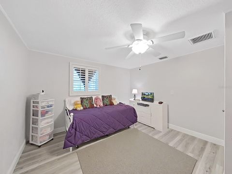Single Family Residence in SAINT PETERSBURG FL 239 FREEPORT AVENUE 41.jpg