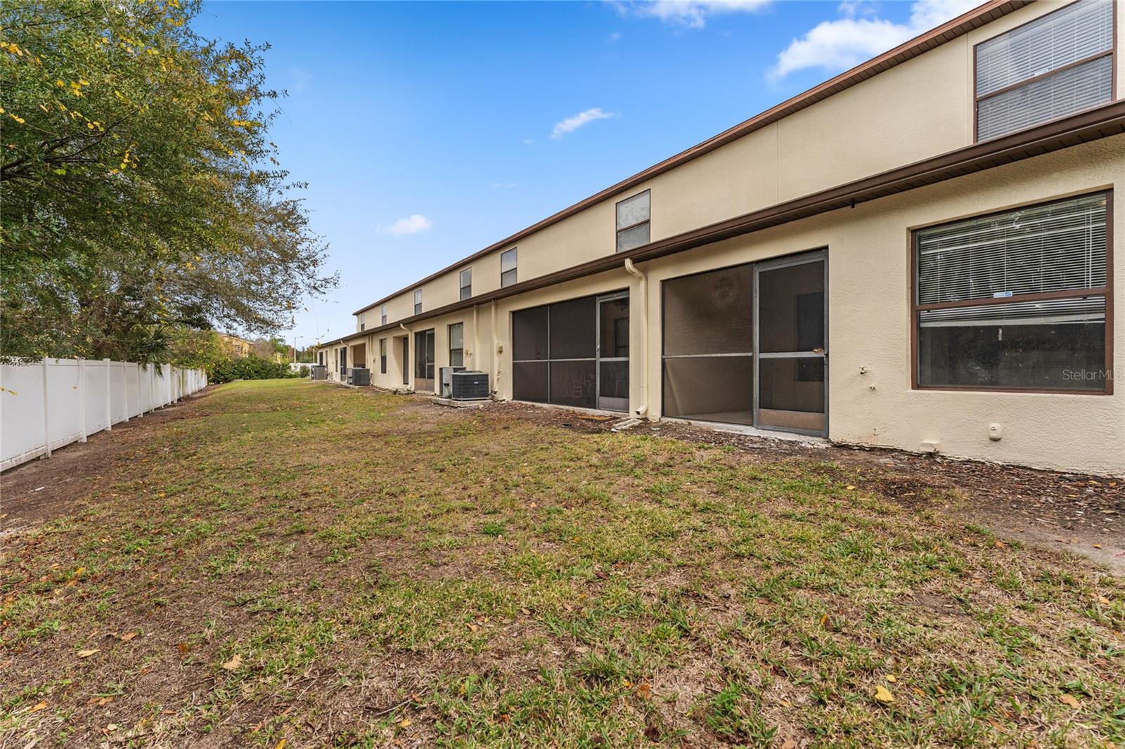 EDGEWATER AT LAKE BRANDON - Residential Lease