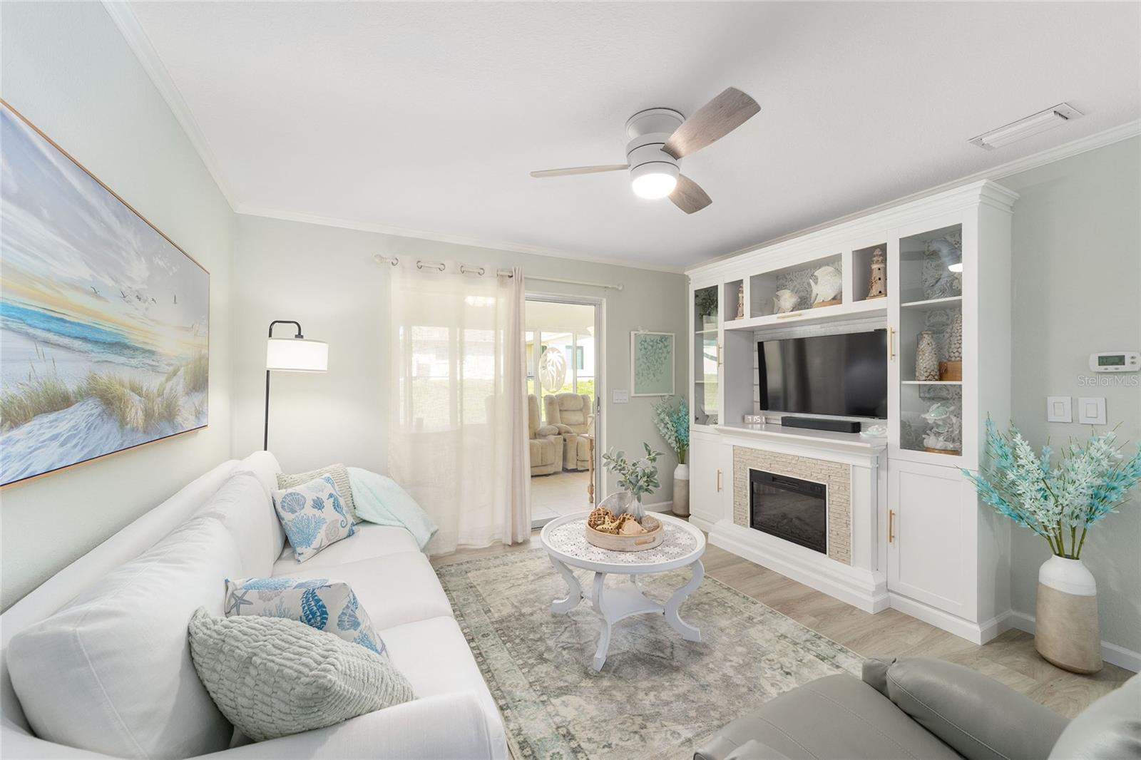 ON TOP OF THE WORLD - Residential