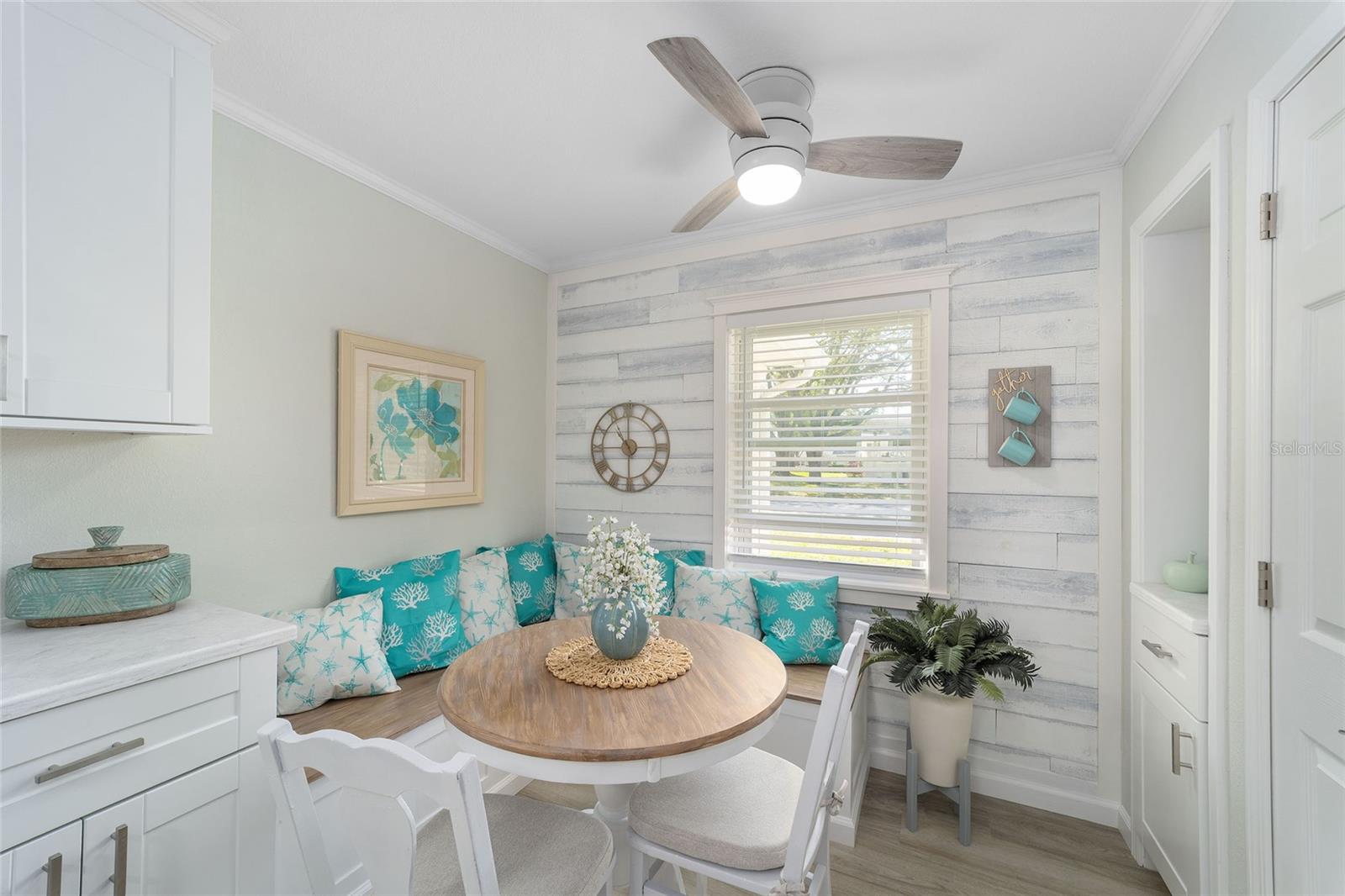 ON TOP OF THE WORLD - Residential