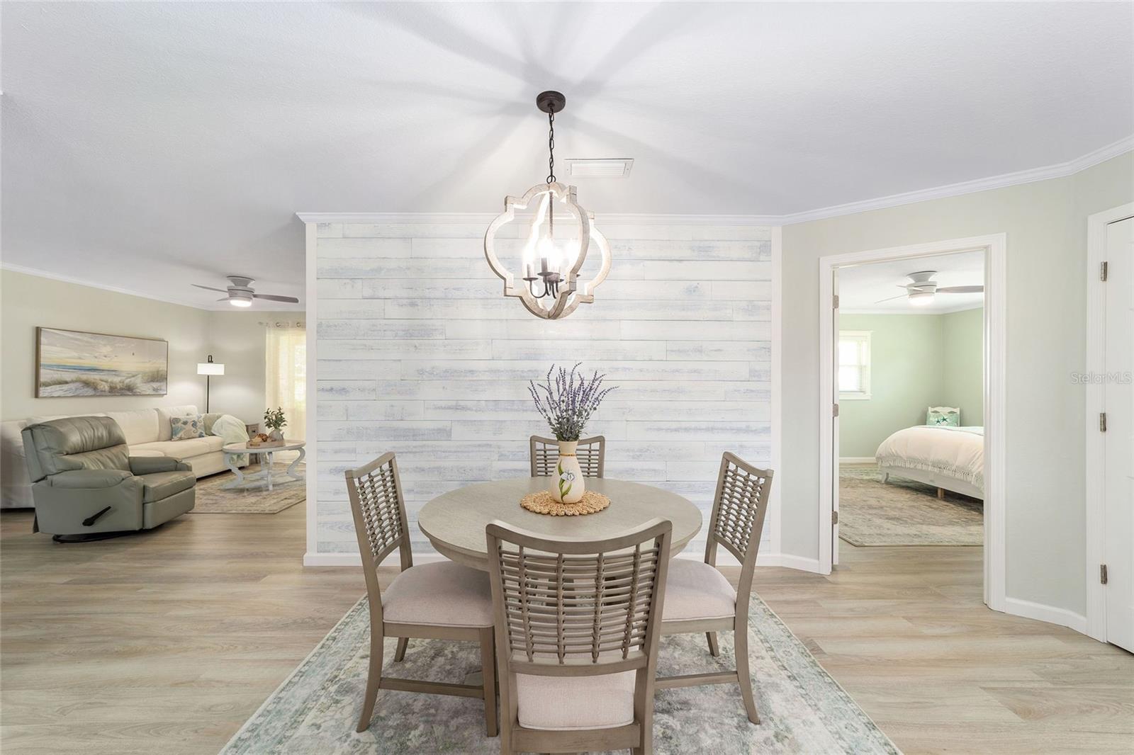 ON TOP OF THE WORLD - Residential