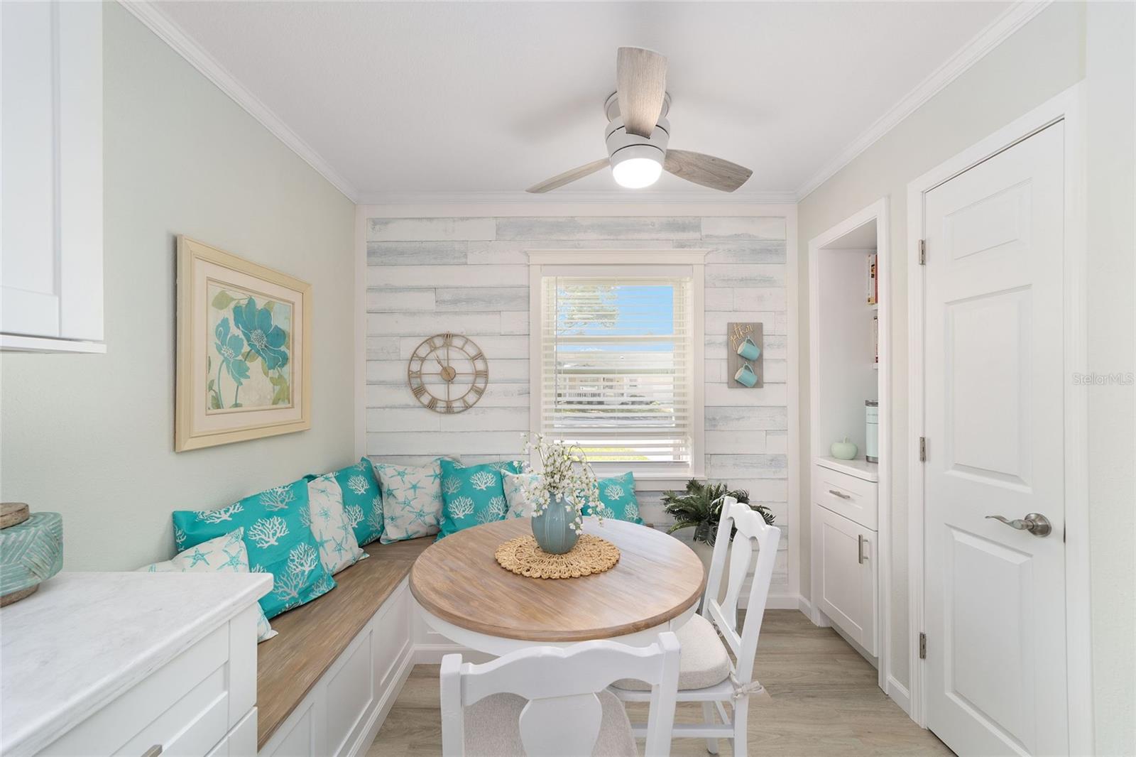 ON TOP OF THE WORLD - Residential