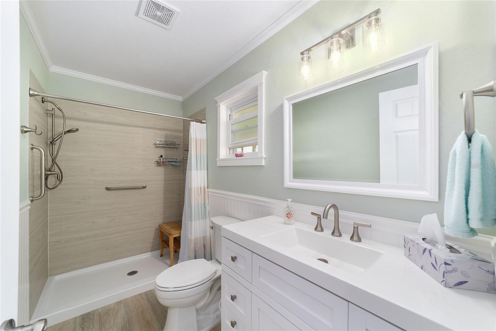 ON TOP OF THE WORLD - Residential