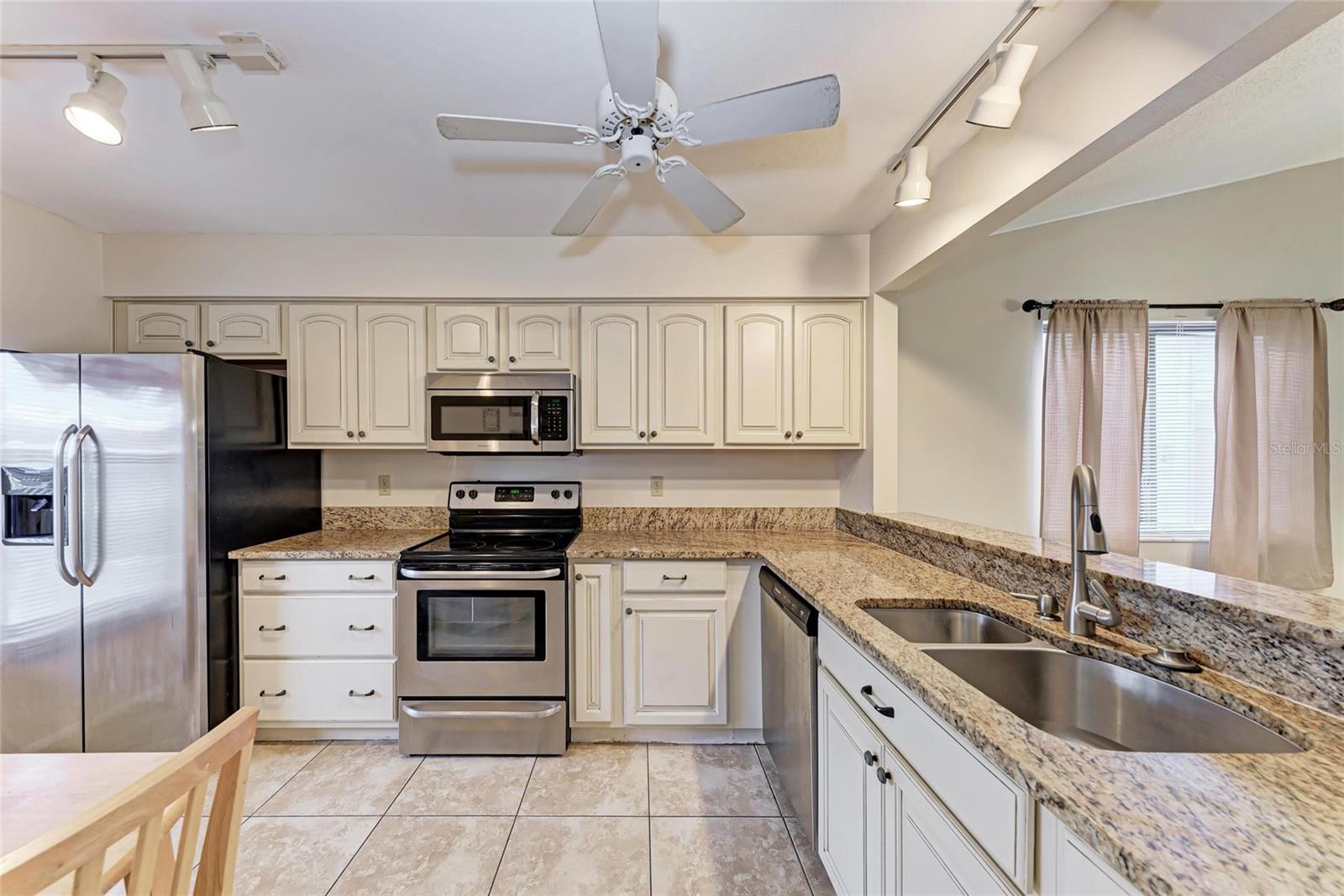 HUNTINGTON WOODS PH I - Residential