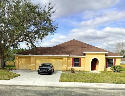 Single Family Residence in LEHIGH ACRES FL 18301 PINE NUT COURT.jpg