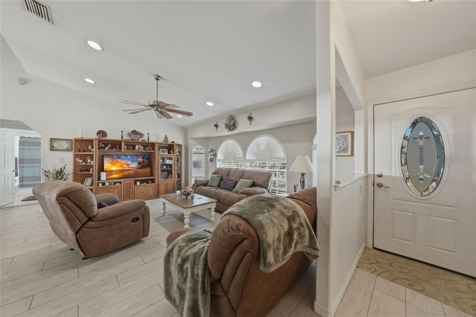 PUNTA GORDA ISLES SEC 20 - Residential