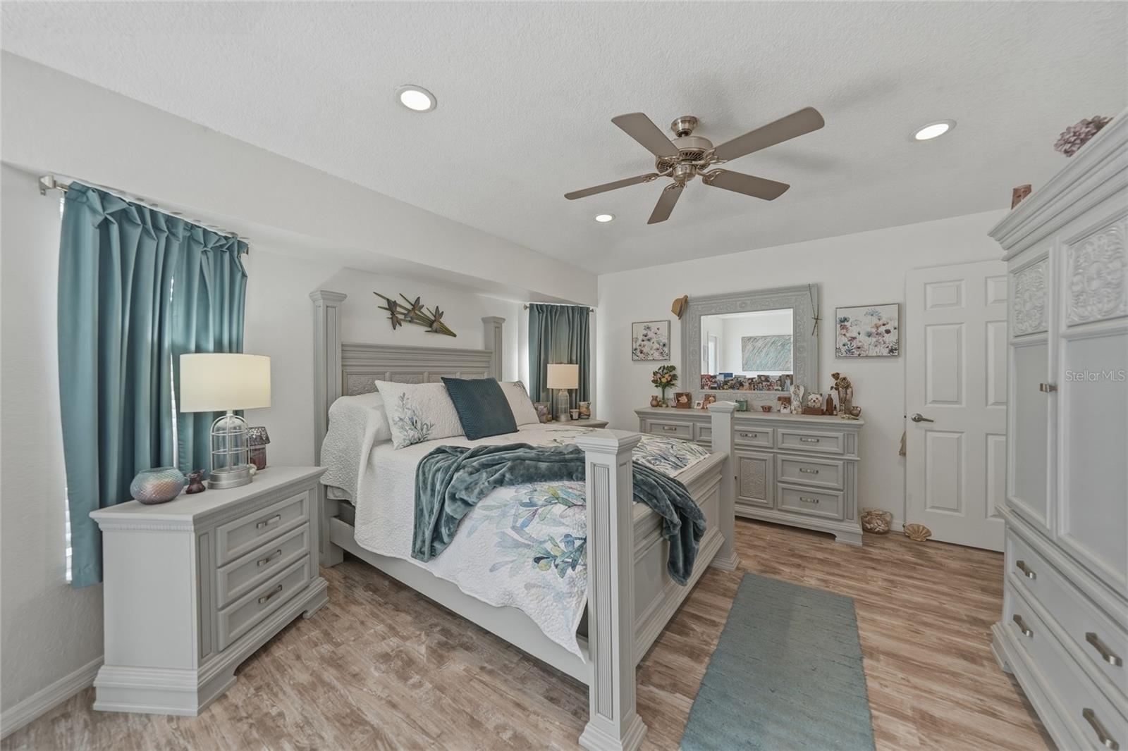 PUNTA GORDA ISLES SEC 20 - Residential