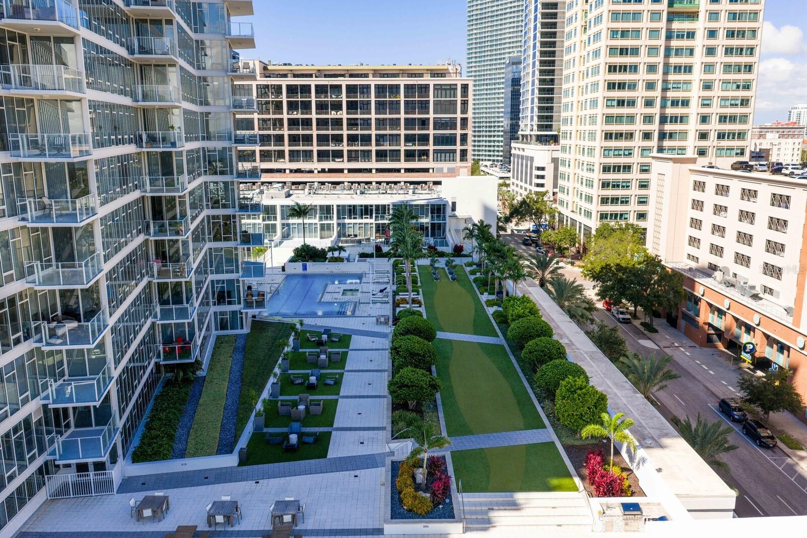 SIGNATURE PLACE CONDO - Residential