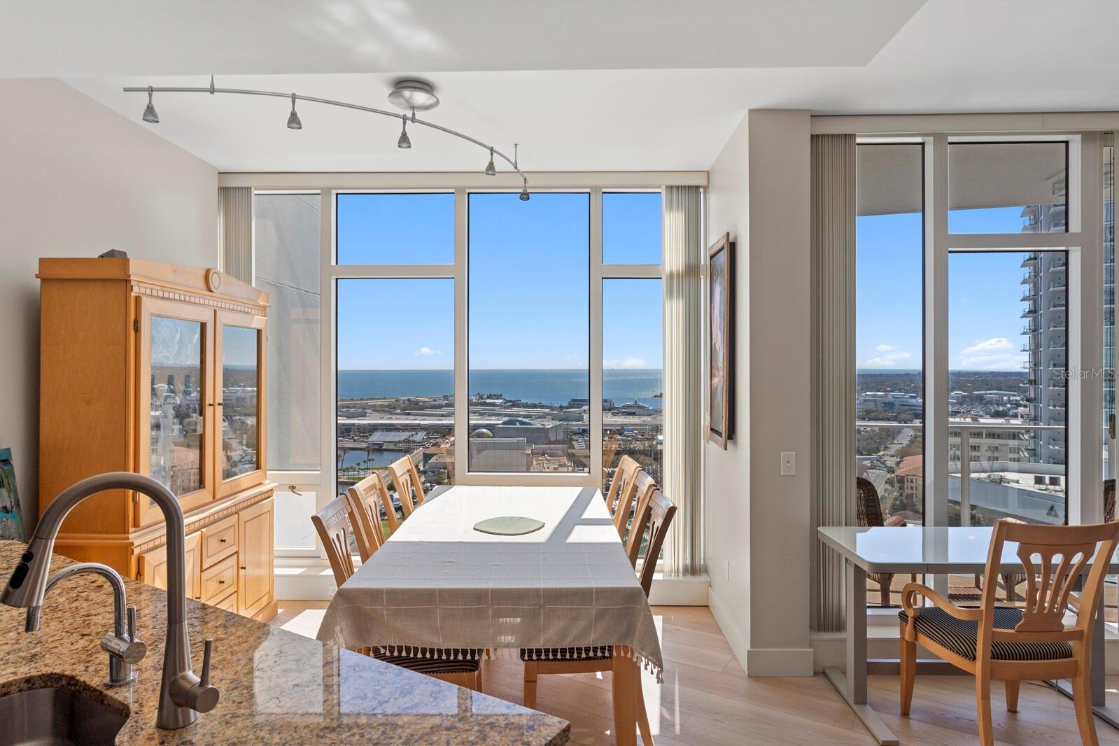 SIGNATURE PLACE CONDO - Residential