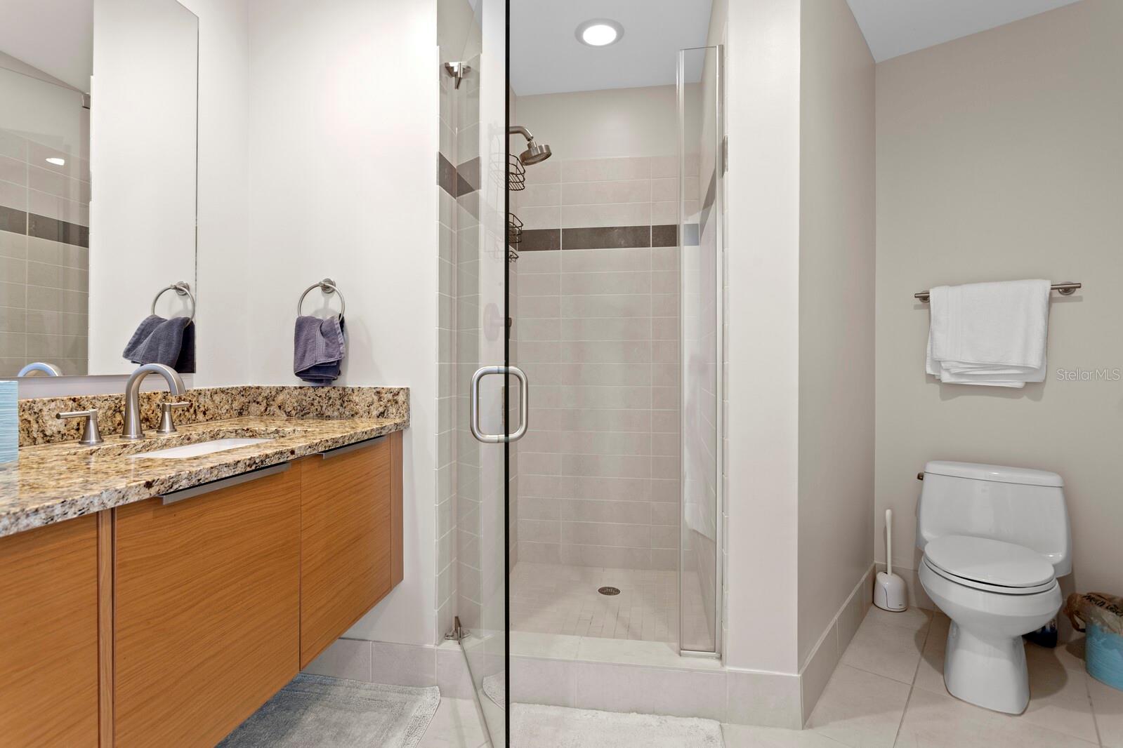 SIGNATURE PLACE CONDO - Residential