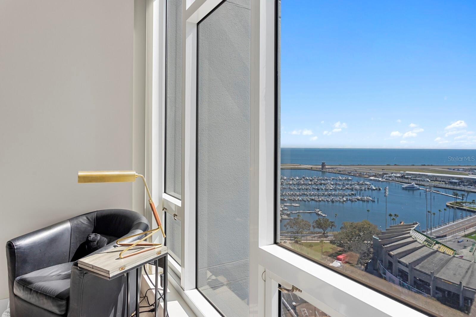 SIGNATURE PLACE CONDO - Residential