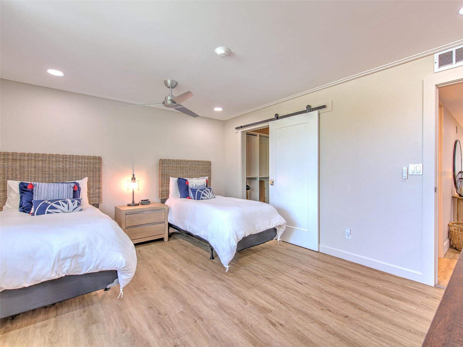 BAYPORT BCH & TEN PH D - Residential Lease