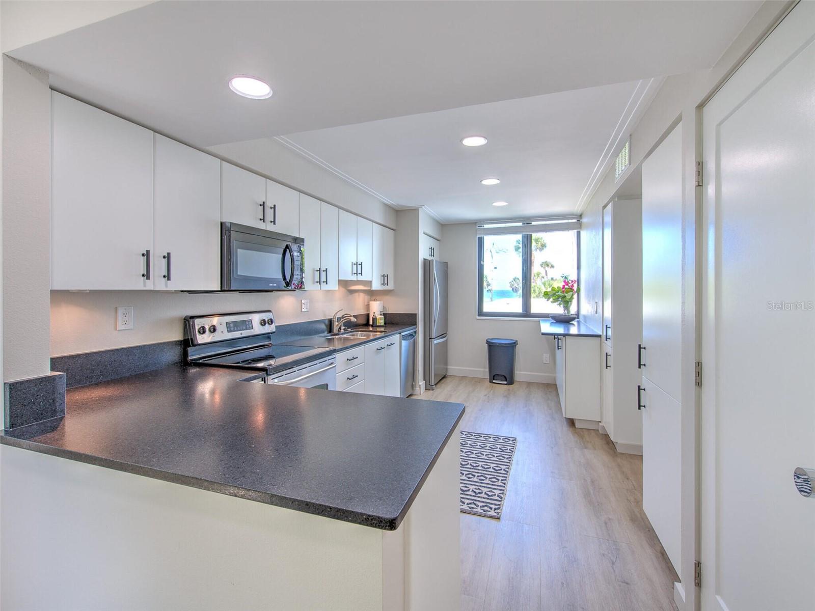 BAYPORT BCH & TEN PH D - Residential Lease