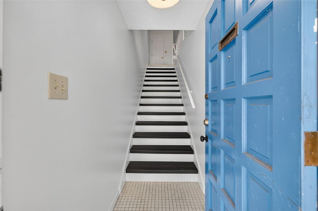 Photo of 1228 Maury Road #2-2D, Orlando, FL 32804 (MLS # O6438683)