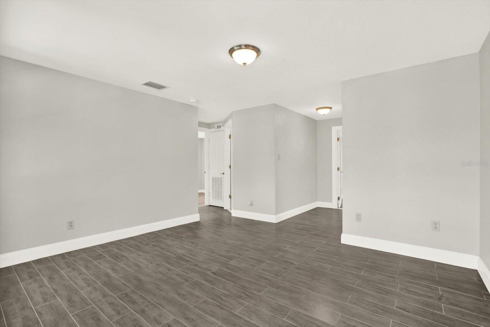 ORANGE LAKE VILLAGE - Residential