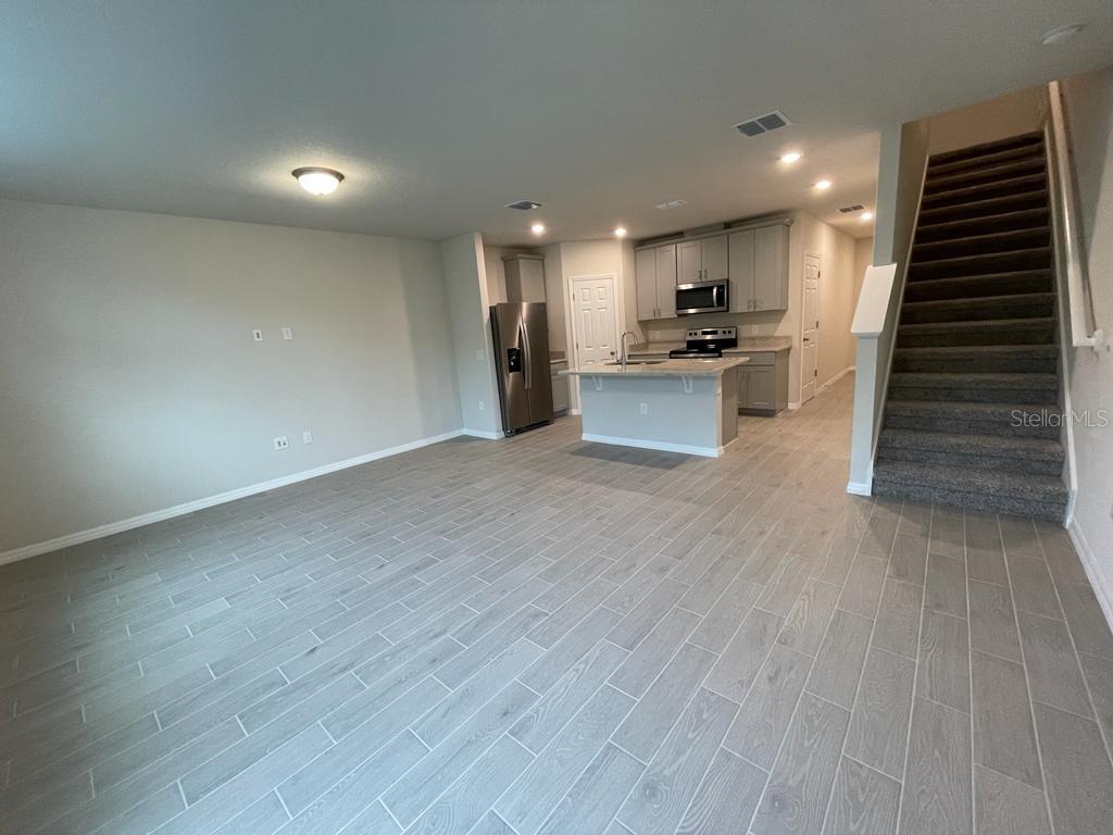 UNION SQUARE - Residential Lease