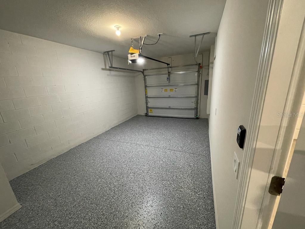 UNION SQUARE - Residential Lease