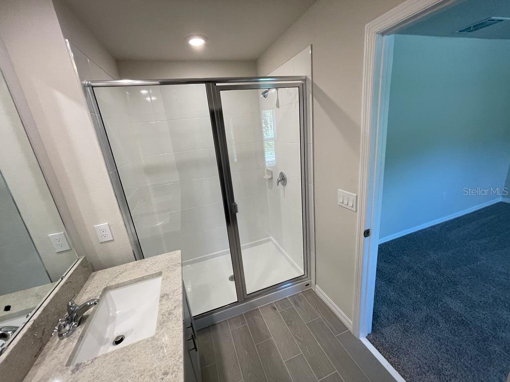 UNION SQUARE - Residential Lease