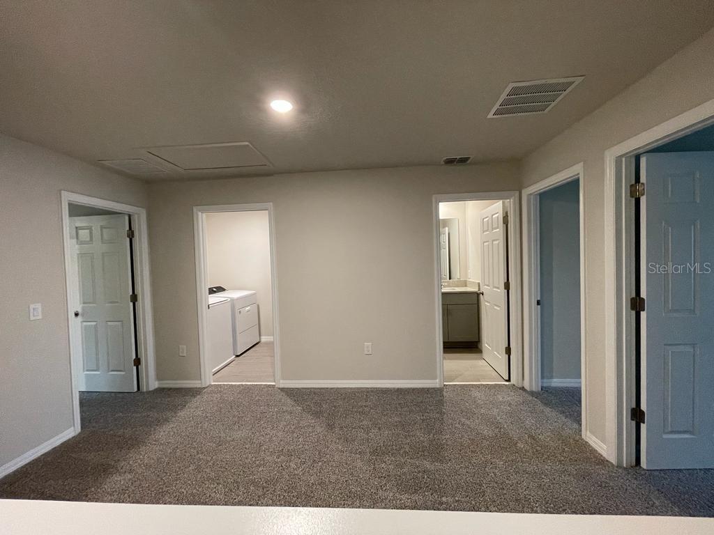 UNION SQUARE - Residential Lease