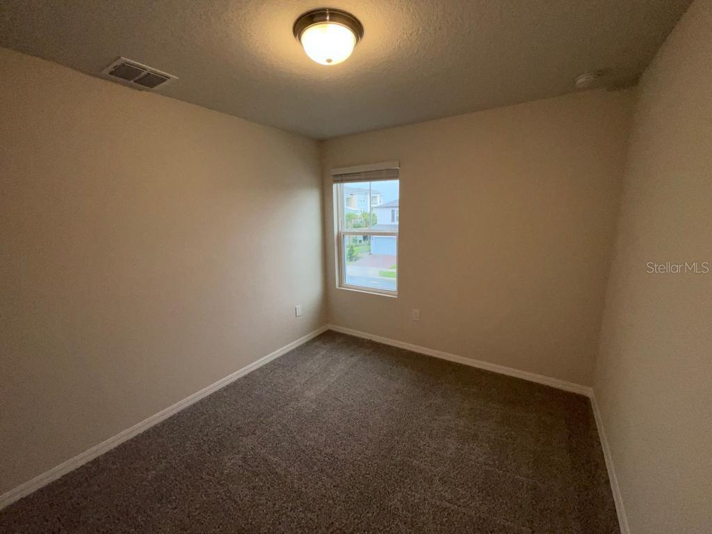 UNION SQUARE - Residential Lease