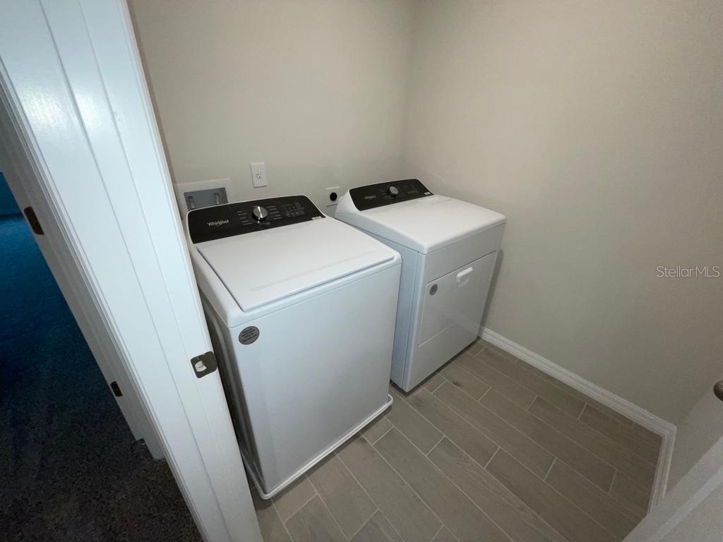 UNION SQUARE - Residential Lease