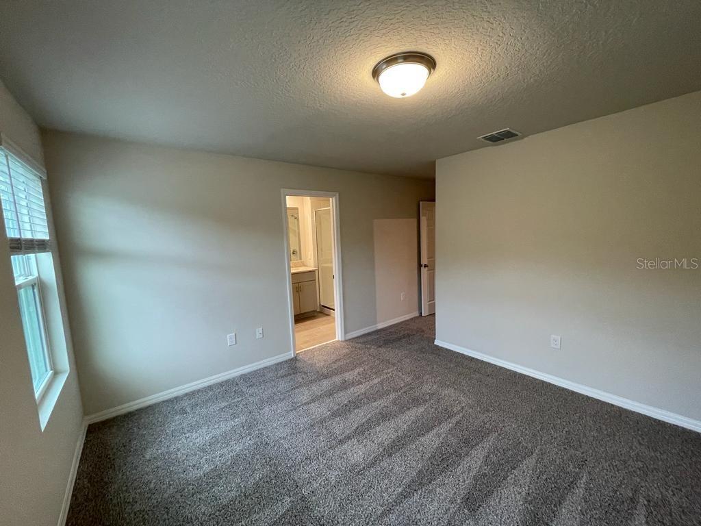 UNION SQUARE - Residential Lease