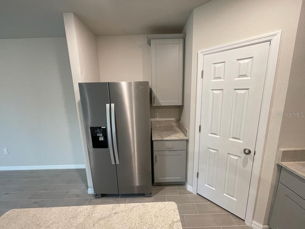 UNION SQUARE - Residential Lease