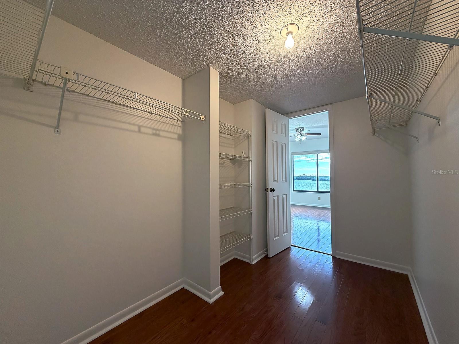 SAND PEBBLE POINTE CONDO 03 - Residential