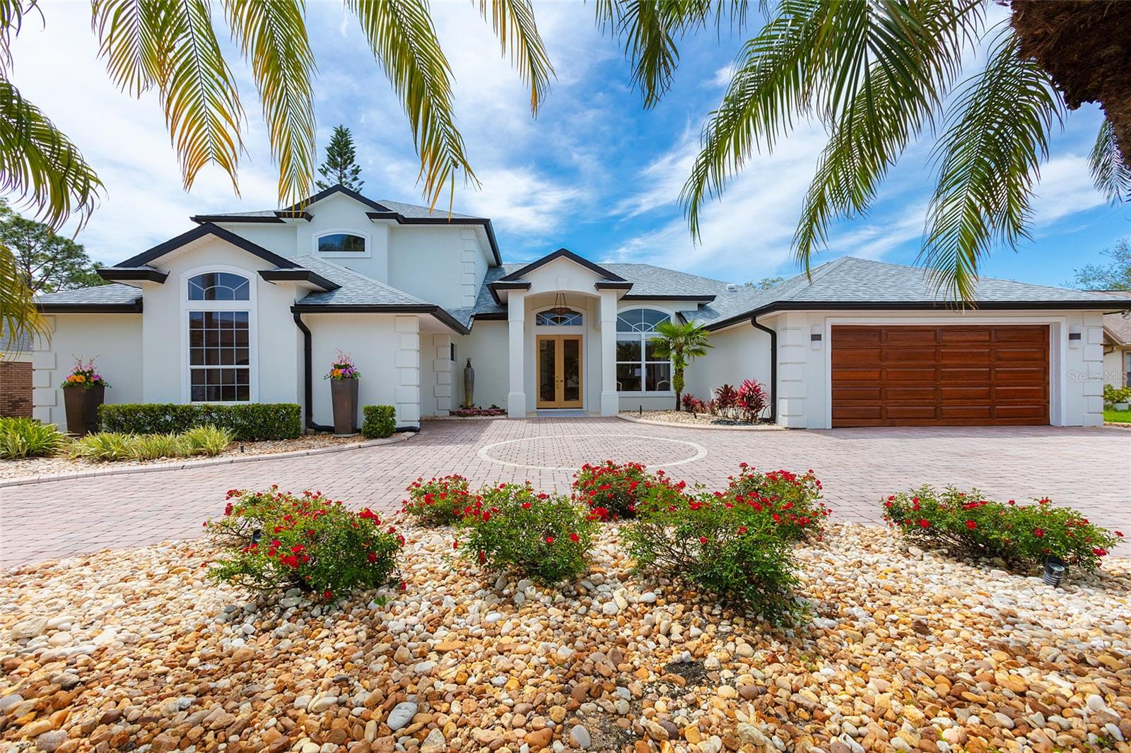 2005 COUNTRY CLUB DRIVE
