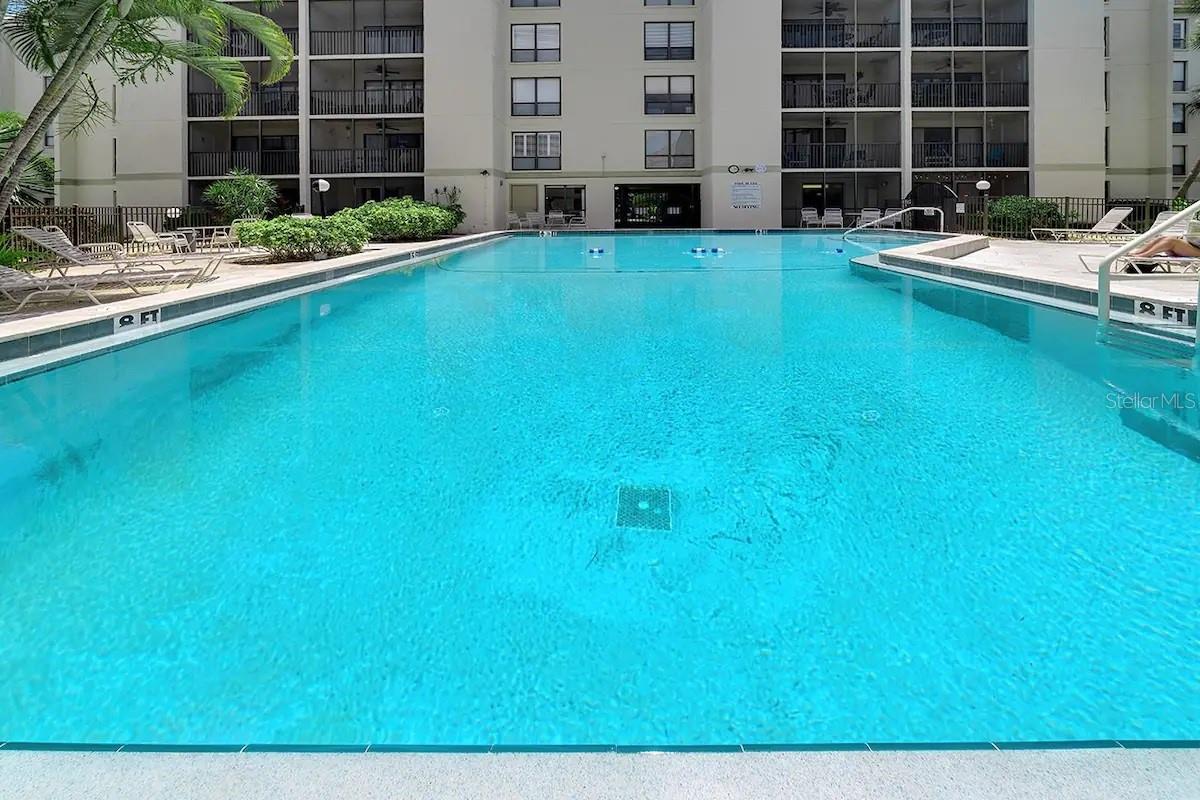 BAY OAKS - Residential Lease