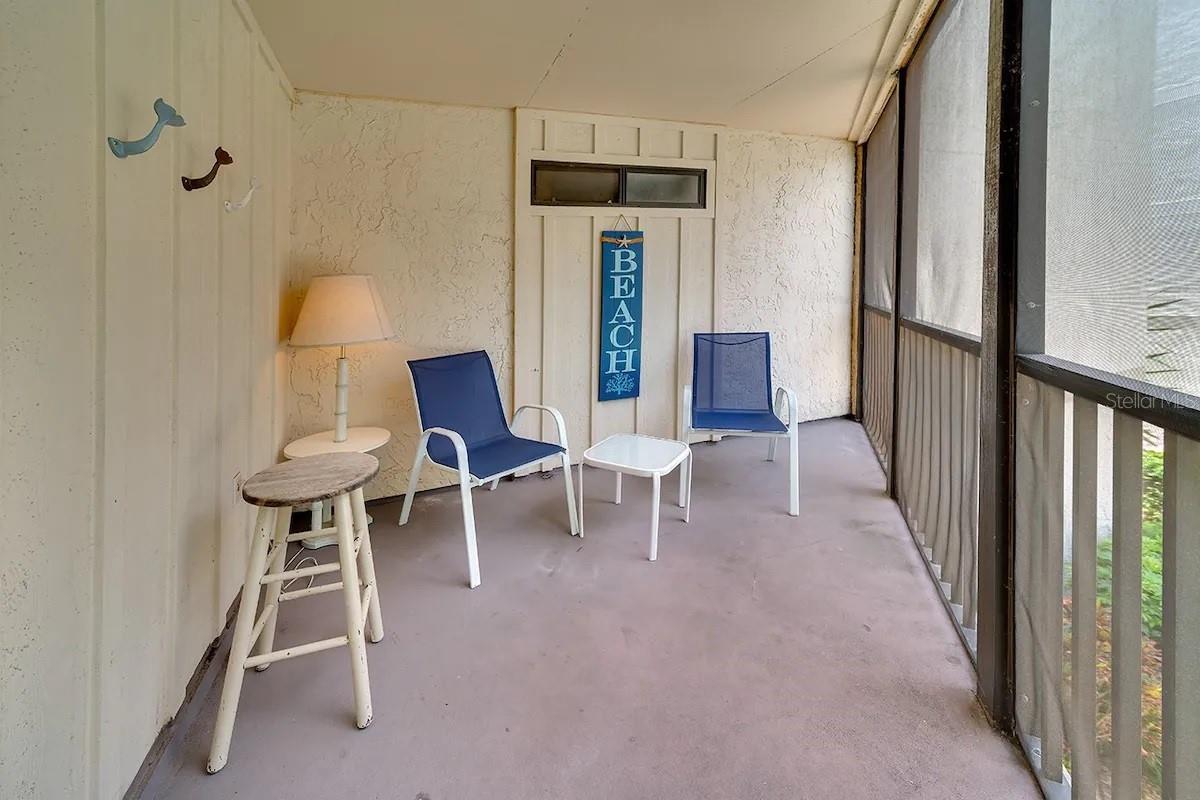 BAY OAKS - Residential Lease