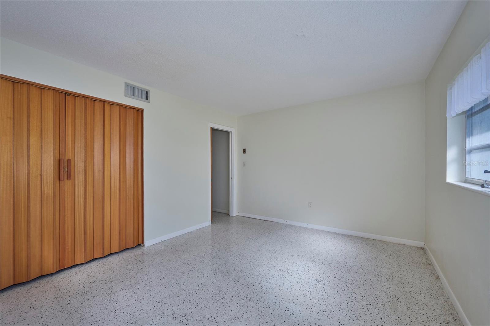 INDIAN LAKE ESTATES - Residential