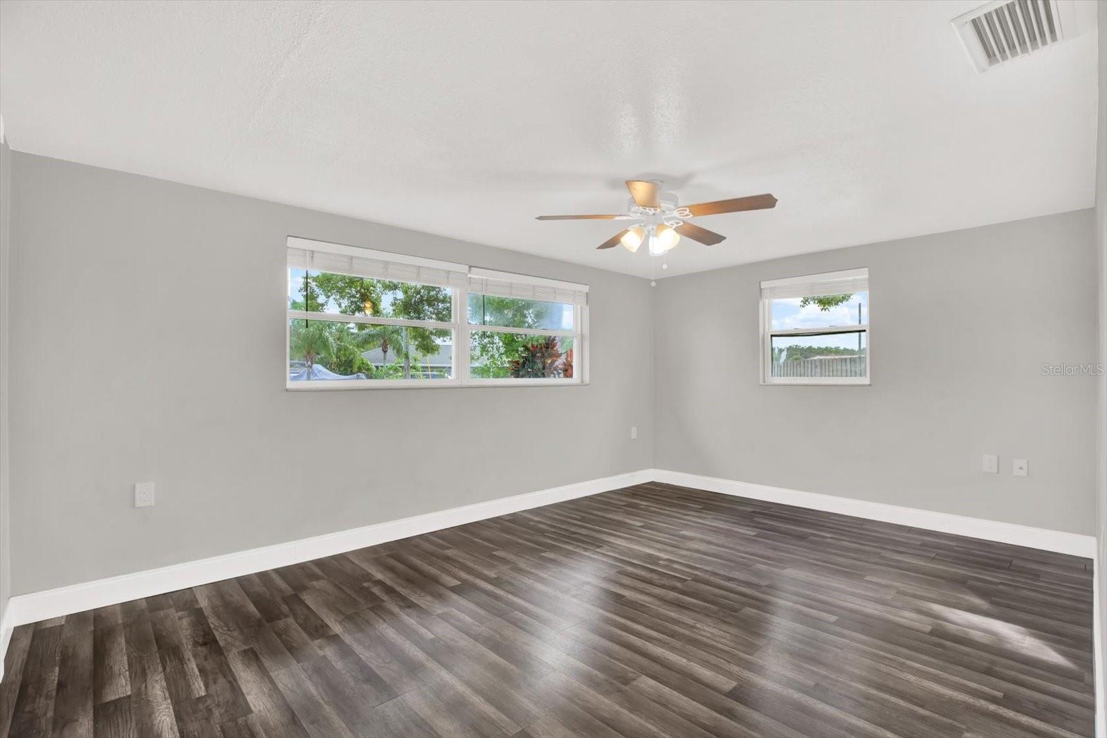FOREST HILLS - Residential
